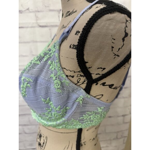 Wacoal Size 34DD Embrace Lace Underwire Bra Sheer 65191 Purple Green Stained - Picture 6 of 8